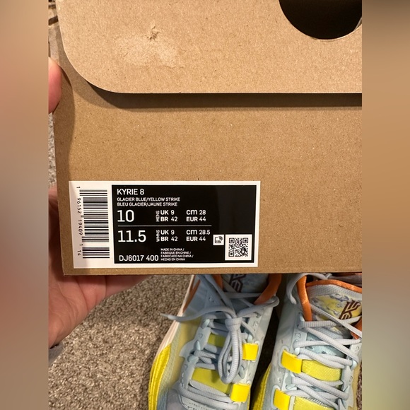 Nike Kyrie 8 - Picture 5 of 6